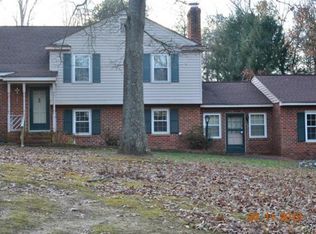 3700 Iroquois West Cir, Sandston, VA 23150