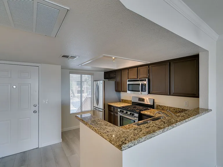 8070 W Russell Rd #2026 — Photo 5