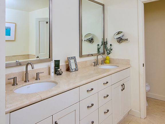 3rd image of 11755 Montana Ave APT 107