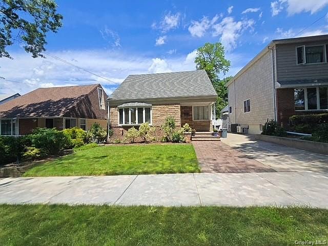 1st image of 24841 Thebes Avenue