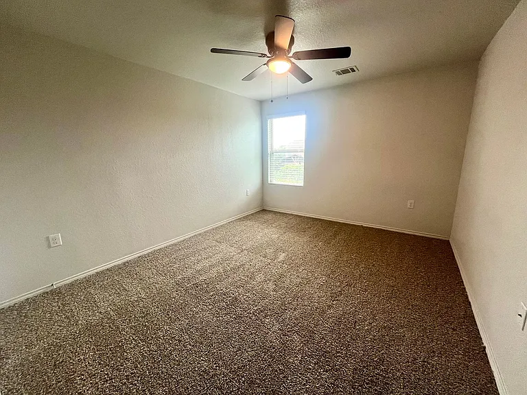 6011 Travis Smt — Photo 29