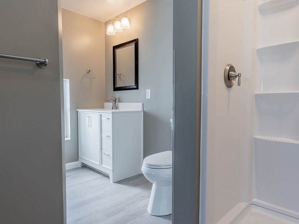 Upstairs bathroom, fully remodeled. Includes washer/dryer.