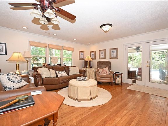 5th image of 1482 Longbrook Dr NE
