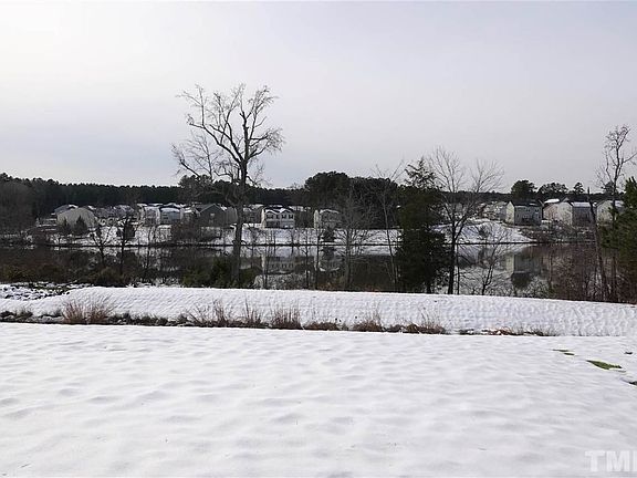 4th image of 1201 Whispering Oak Ln