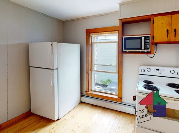 8 Elmore St, 8 Elmore St APT 3, Barre, VT 05641