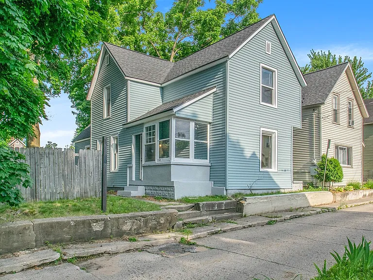 62 Caroline Pl NE — Photo 18