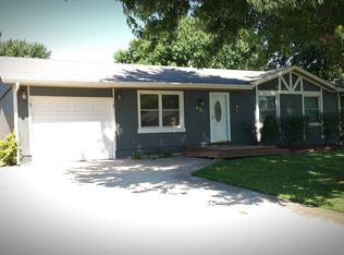 621 4th Ter, Carbondale, KS 66414