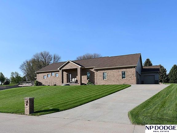 3rd image of 14605 Fir Cir