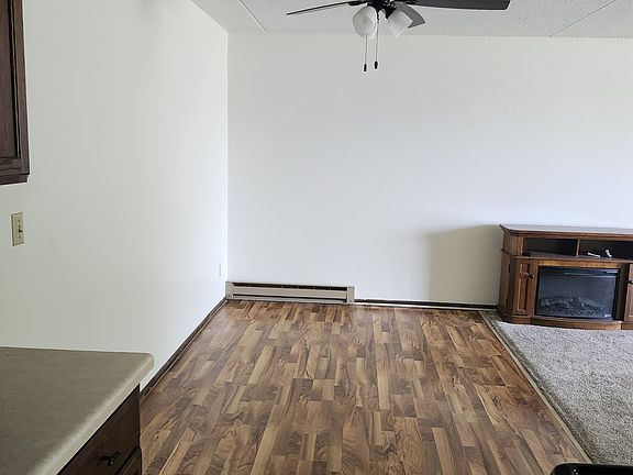 5th image of 515 22nd Ave W #213