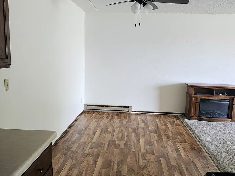 515 22nd Ave W #213 — Photo 5