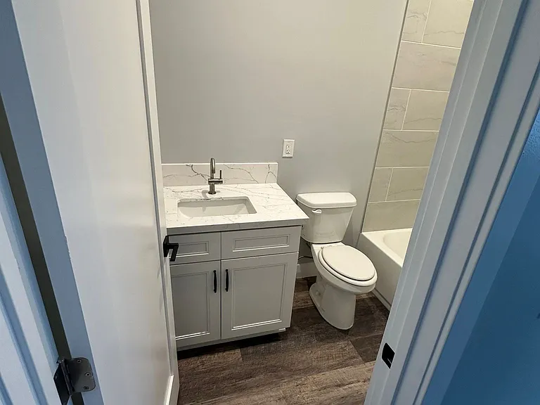 1247 S Azusa Ave — Photo 2