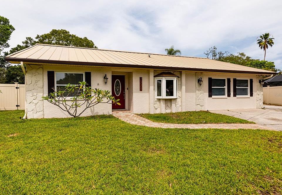 1st image of 2515 BRIARWOOD COURT