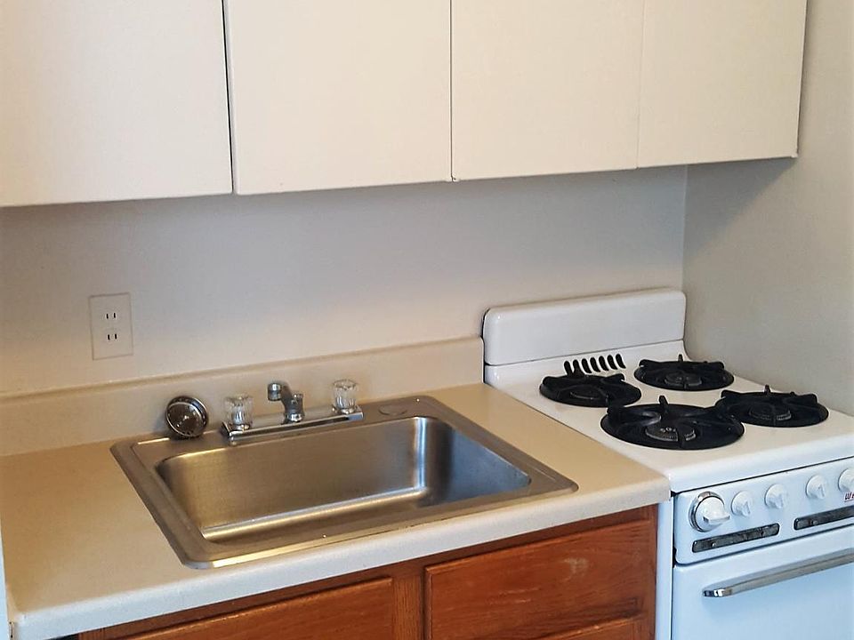 1st image of 226 Ludlow Ave