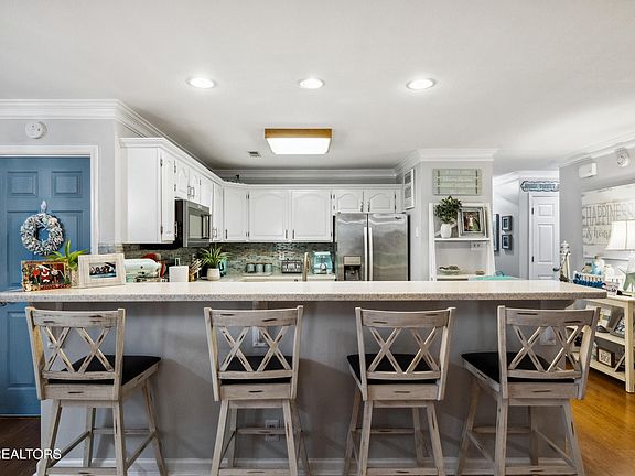 4th image of 10079 McCormick Pl