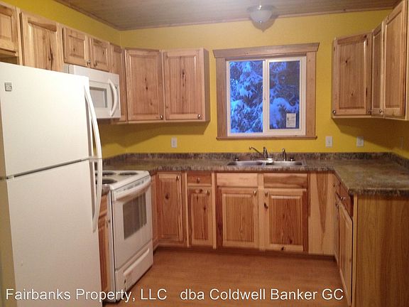 4th image of 2415 Maria St #A