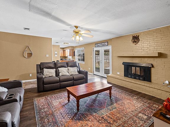 5th image of 460 34th St NE