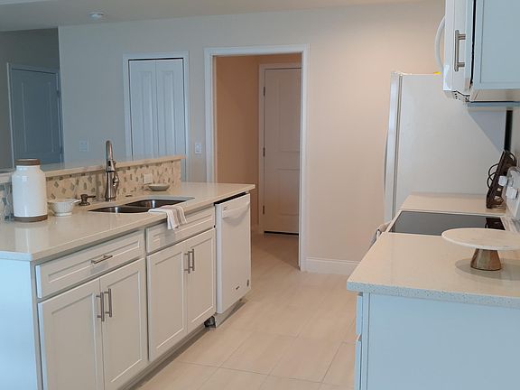 4th image of 5130 Taylor Ave