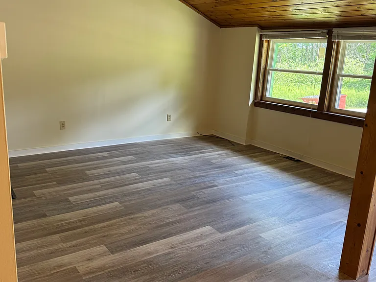 112 Serafen Ln #6 — Photo 3