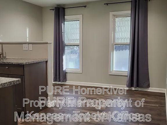 5th image of 1620 SW College Ave APT 1