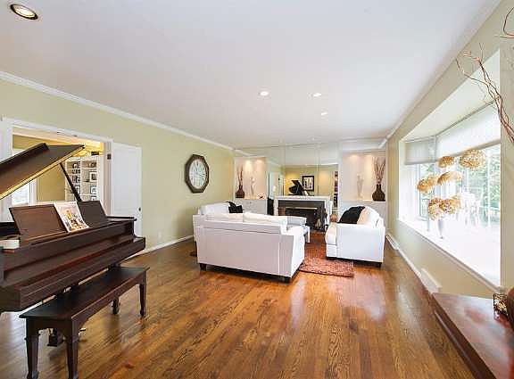 3rd image of 9534 N Sequoia Dr