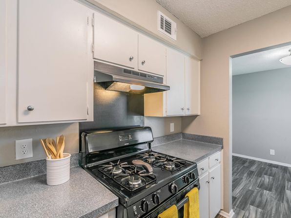 5521 Davis Blvd #60