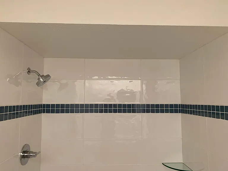 270 Emerson Dr NW — Photo 2