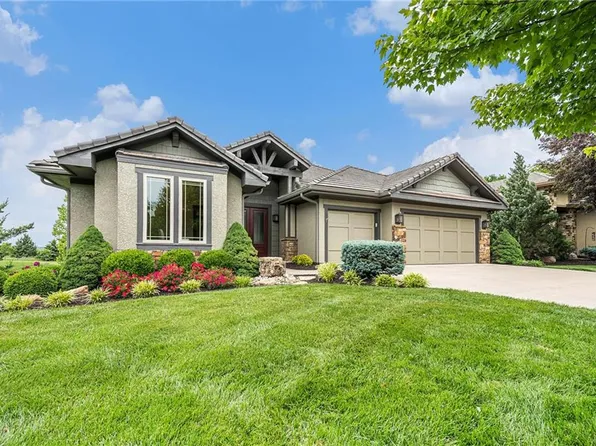 26793 W 100th Pl, Olathe, KS 66061