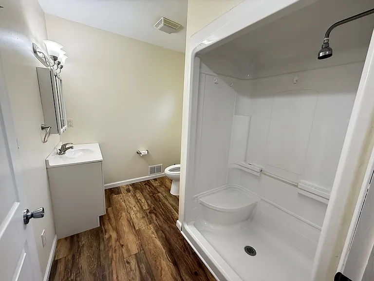 5420 E Michigan Ave — Photo 23