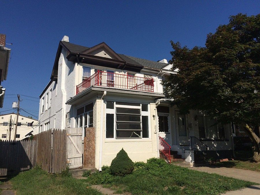 2nd image of 316 S 16th St
