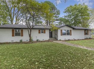 10578 Viney Grove Rd, Prairie Grove, AR 72753