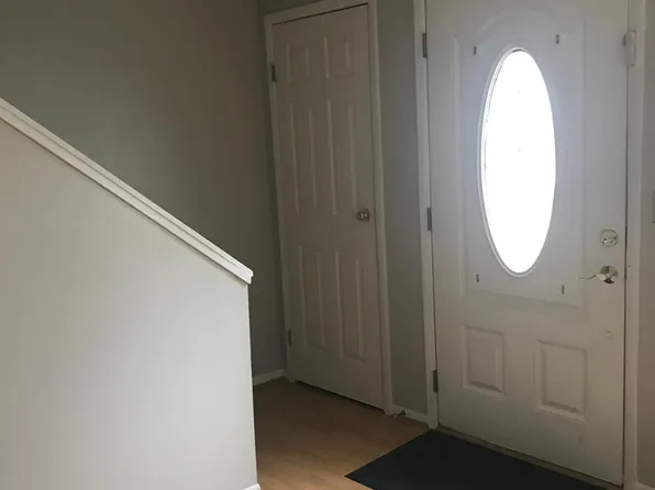 1670 Park Row Dr, Columbus, OH 43235