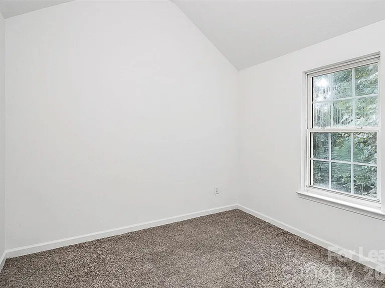 1215 McAllister Dr — Photo 28