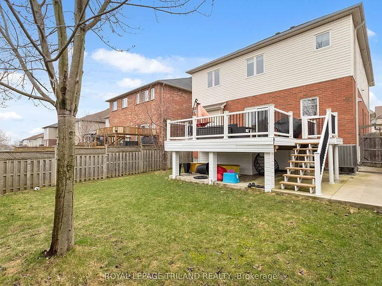 860 Kettleridge St — Photo 35