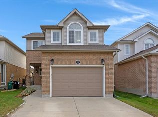 32 Lilywood Dr, Cambridge, ON N1P1G9