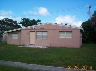 472 Cheyenne Dr, Lake Worth, FL 33462