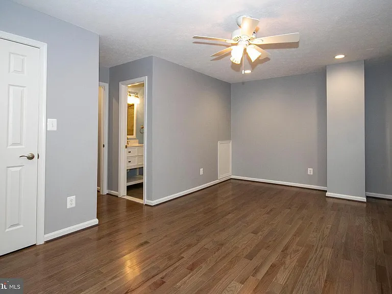 9432 Loch Leven Ct — Photo 11