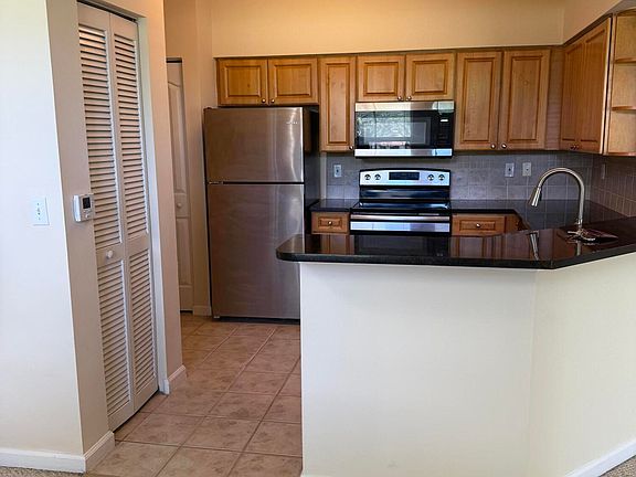 4th image of 2050 Alta Meadows Lane #2111
