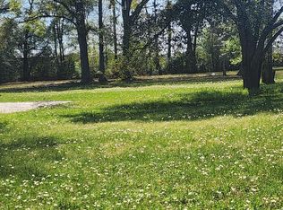 Gladys St, Deridder, LA 70634