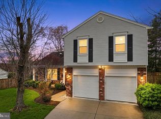 7599 Woodstown Dr, Springfield, VA 22153