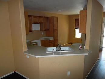 4th image of 9154 Badby Ave
