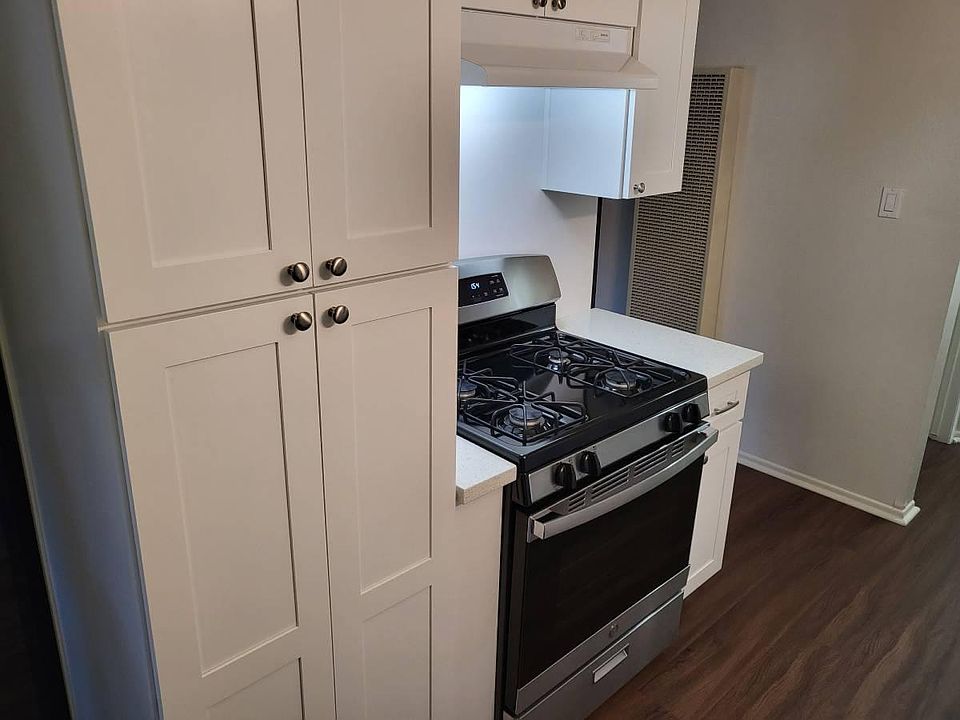 1st image of 10939 Del Norte St #109