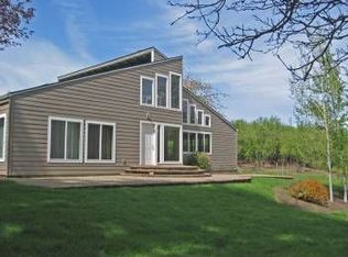 7290 NE Cross Creek Rd, Dundee, OR 97115