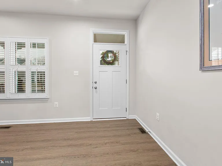 6427 Hawkeye Dr — Photo 46