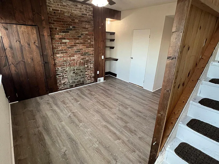 916 Arlington Ave — Photo 5