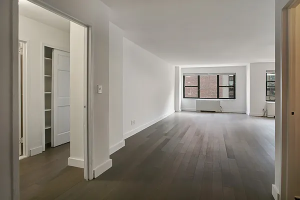 Rented by Algin Management | media 19