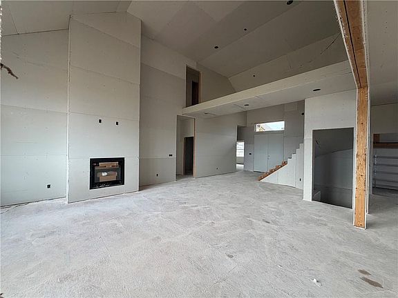 4th image of 11441 S Langley St