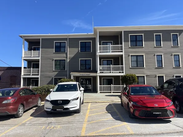 75 Main St Unit 104, Amesbury, MA 01913