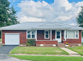 413 S Grove St, Odon, IN 47562