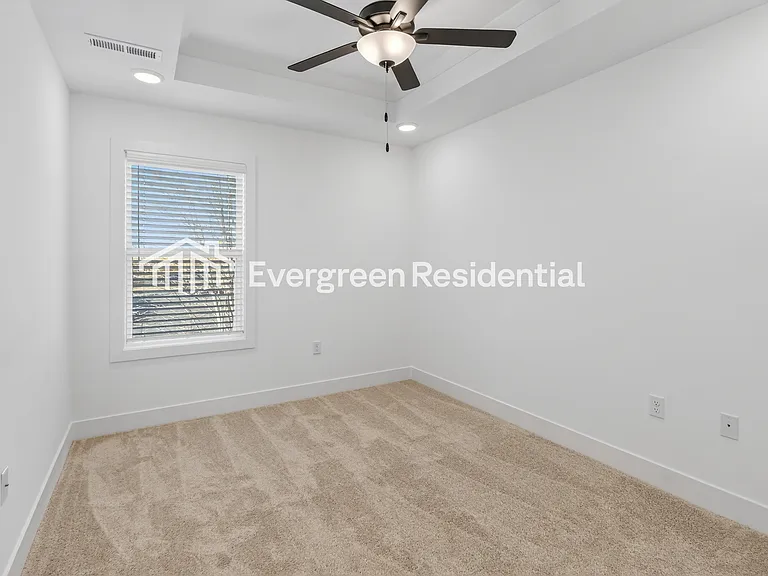 Barryview Townhomes — Photo 13