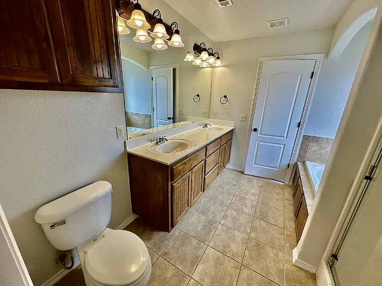 441 Sorrento Dr — Photo 12